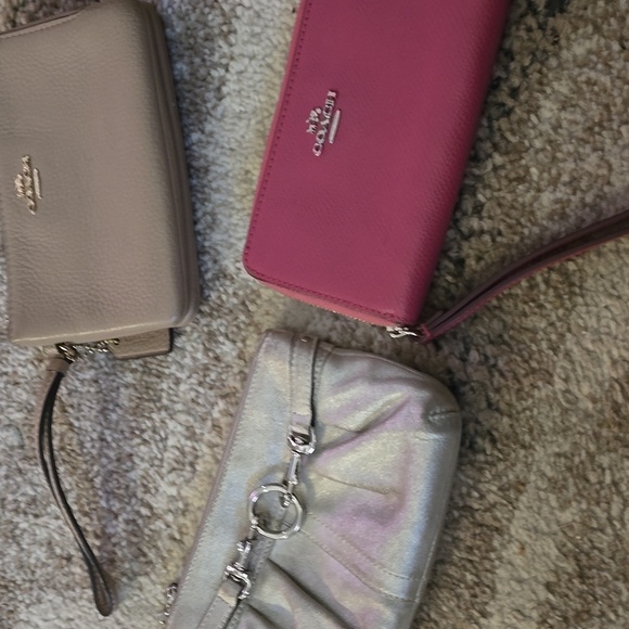 Coach Lot Of 3 Wristlets - Picture 8 of 8
